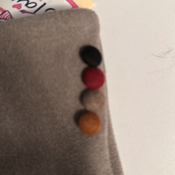 NWT gloves - Picture 2 of 4